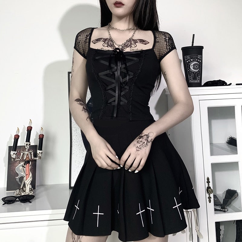 How to Dress Goth? – Chagothic