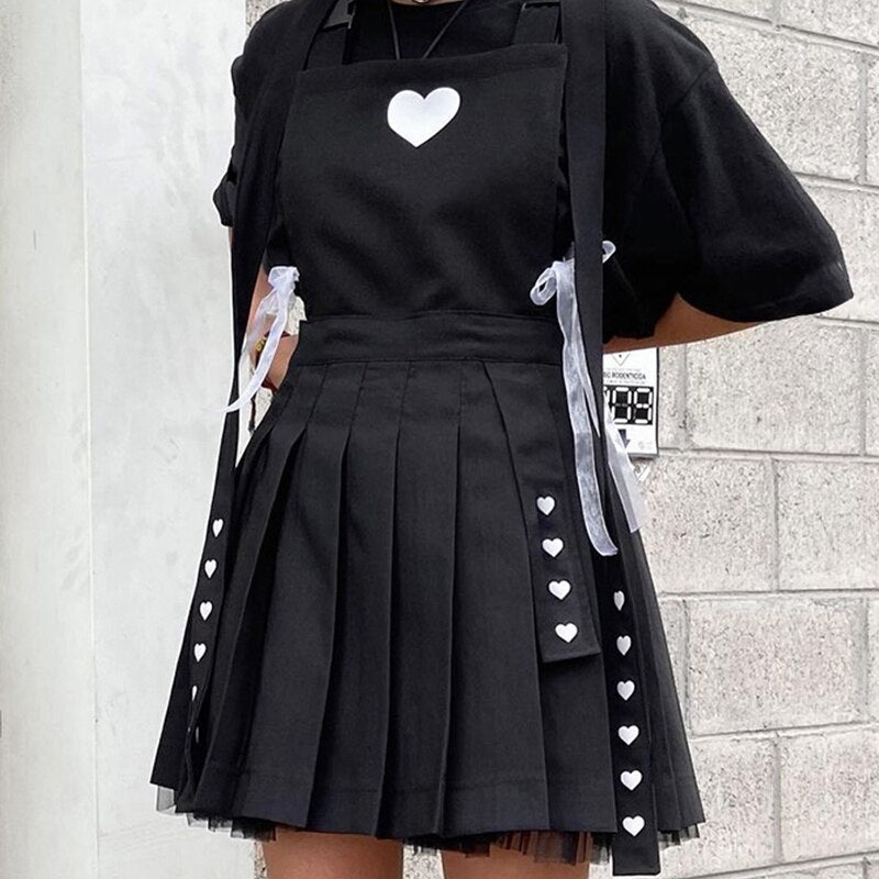 Grunge Heart Shape Print Skirt